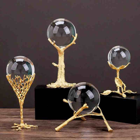 Mountyq LumiSphere – Timeless Crystal Globe with Luxury Design for an Elegant Ambiance